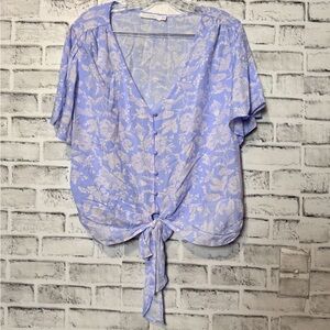 Lush Lavender‎ Floral Tie-Front Blouse